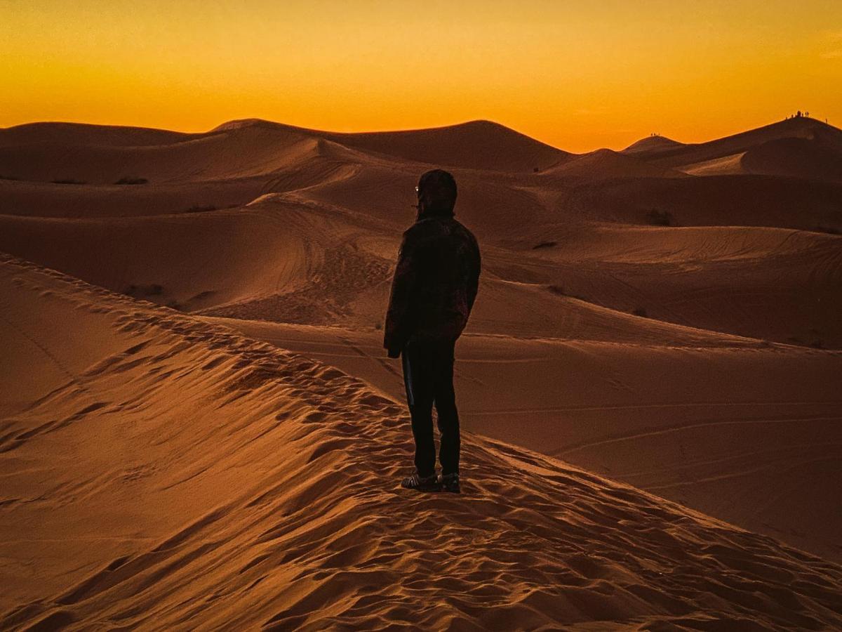 Sahara camel tours camp Hotel Merzouga Bagian luar foto