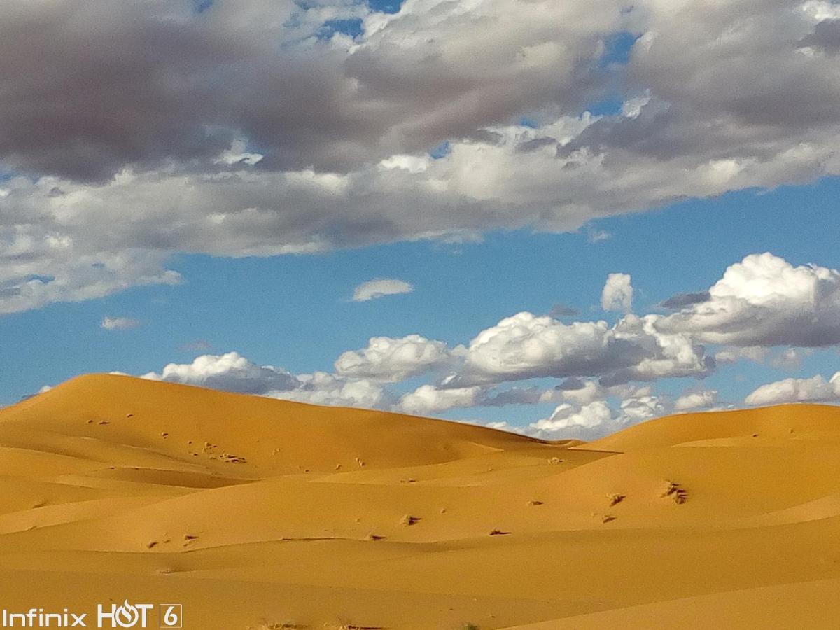 Sahara camel tours camp Hotel Merzouga Bagian luar foto