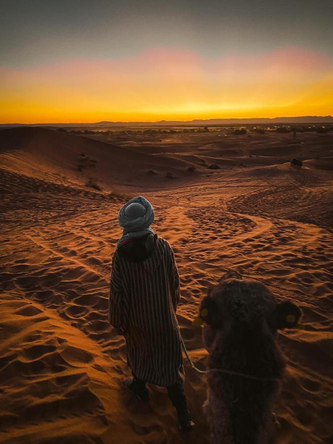 Sahara camel tours camp Hotel Merzouga Bagian luar foto