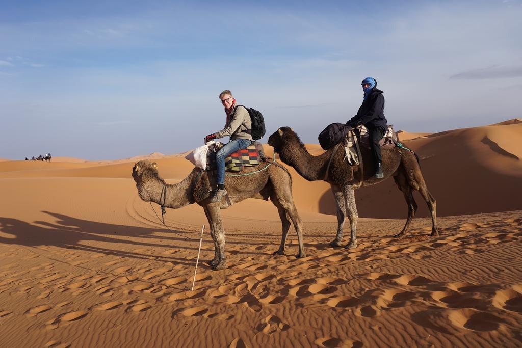 Sahara camel tours camp Hotel Merzouga Bagian luar foto