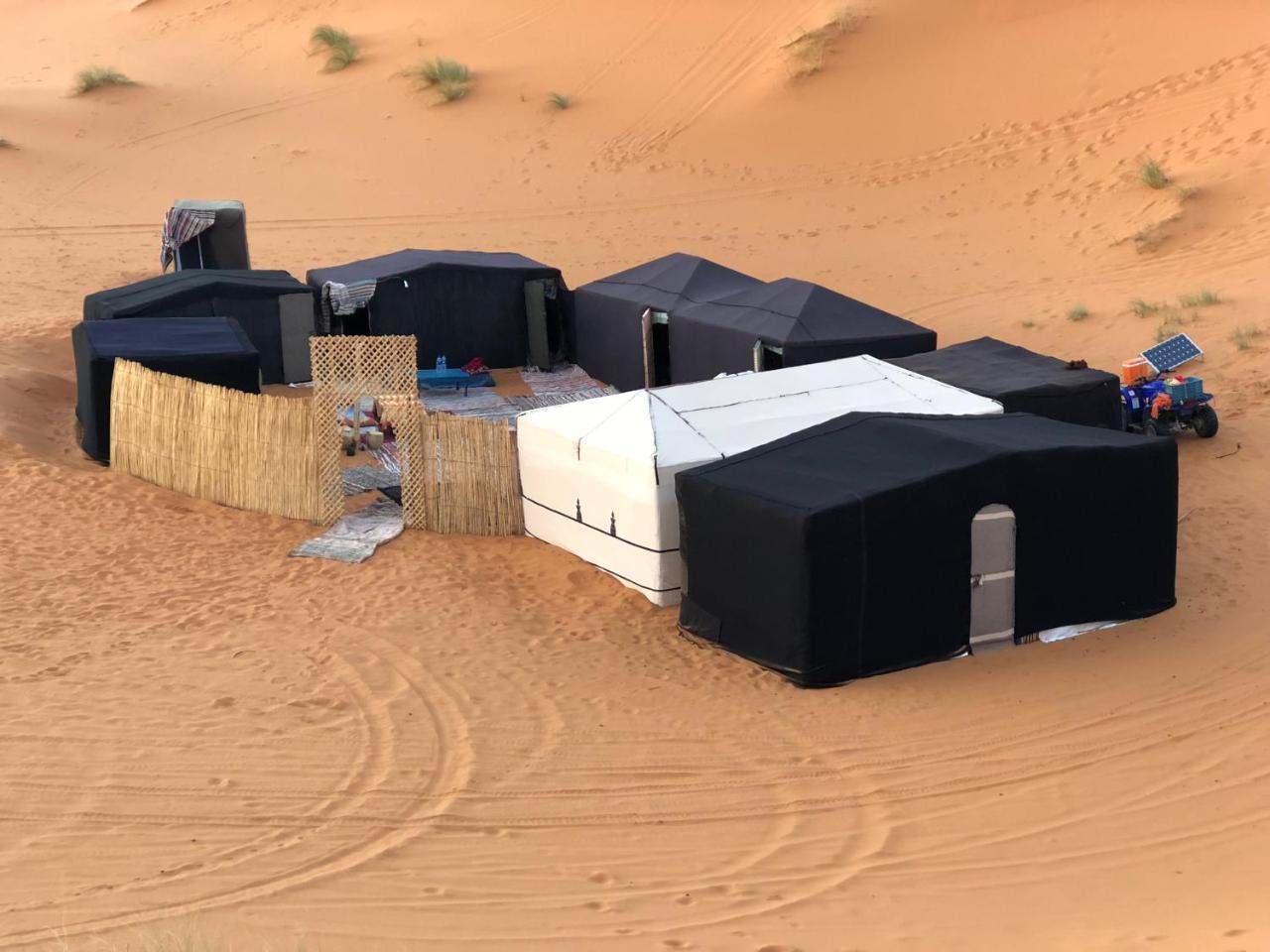 Sahara camel tours camp Hotel Merzouga Bagian luar foto
